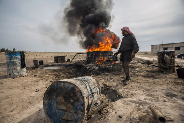 Oil field syria MEE.jpg
