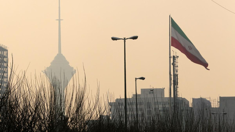 Smog Tehran Al Arabiya.jpg